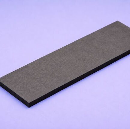 90137200007 Becker Carbon Vanes 115x49x4 mm for vacuum pumps. We offer high-quality carbon vanes and spare parts for vacuum pumps.